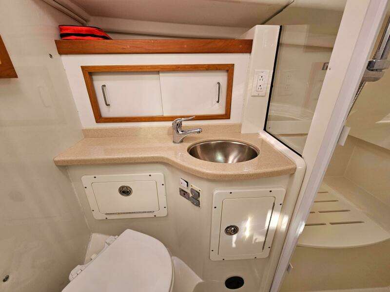 Great Maine Day 33ft Back Cove Yacht For Sale