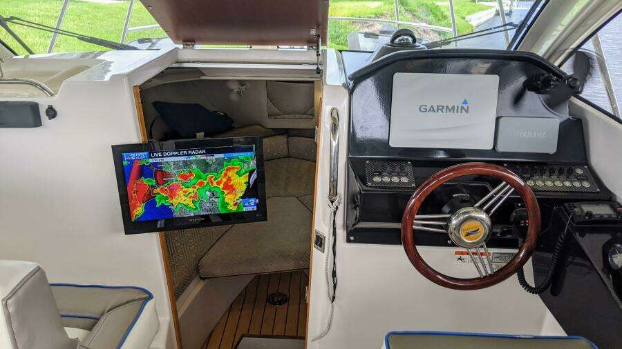 11 Berth   2017 Cutwater 242 Sport Coupe (5)