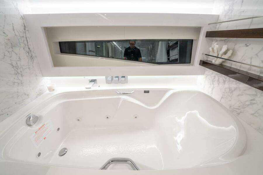 Olivia RB 95ft Pearl Yacht For Sale