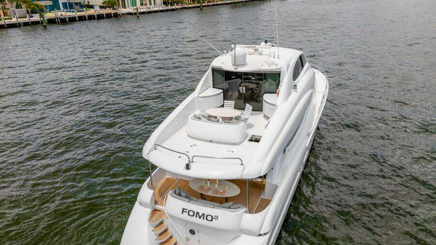 FOMO2 80ft Lazzara Yachts Yacht For Sale