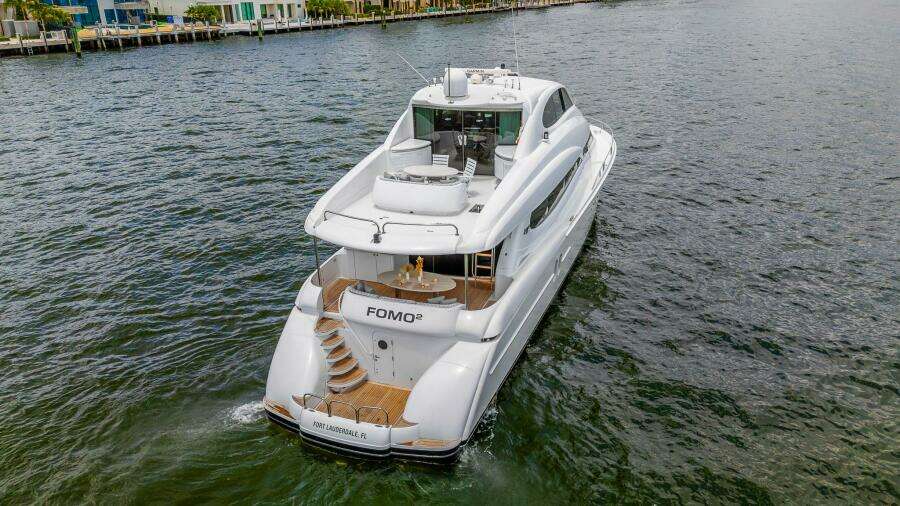 FOMO2 80ft Lazzara Yachts Yacht For Sale