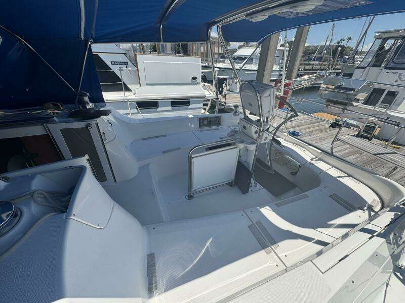 Chemistry 44ft Hunter Yacht For Sale