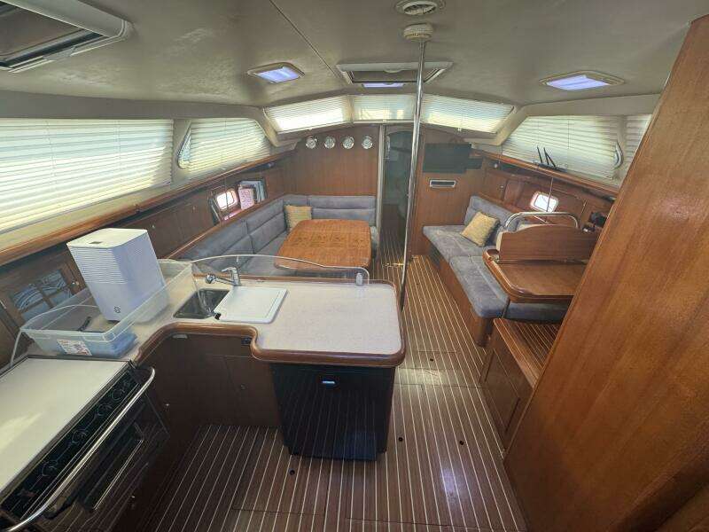 Chemistry 44ft Hunter Yacht For Sale