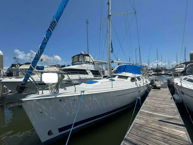 Chemistry 44ft Hunter Yacht For Sale