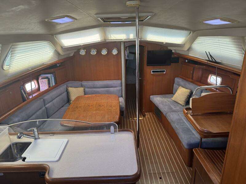Chemistry 44ft Hunter Yacht For Sale