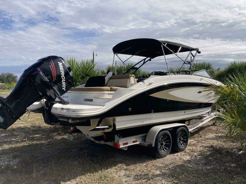 27ft Sea Ray Yacht For Sale