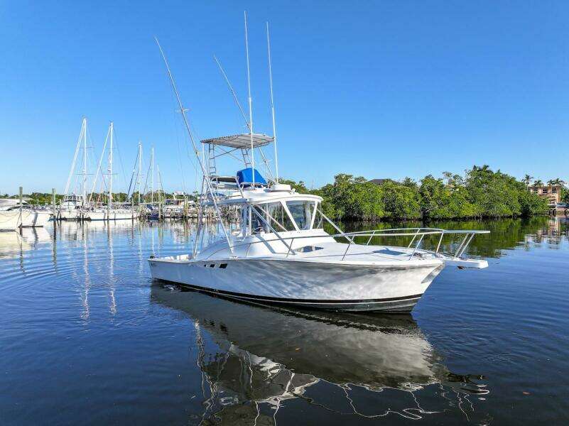 Luhr Em In 35ft Luhrs Yacht For Sale
