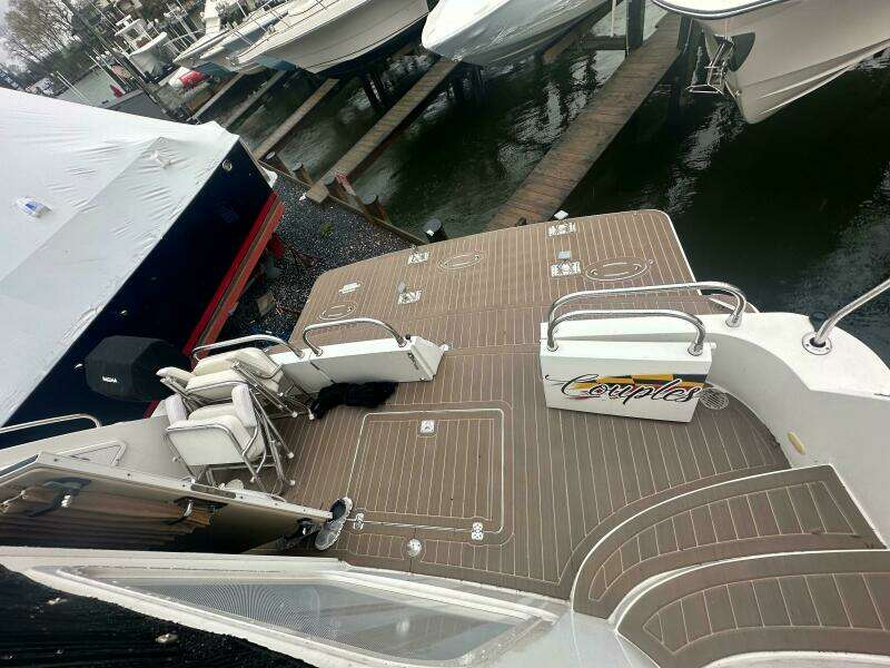Couples Therapy 39ft Carver Yacht For Sale