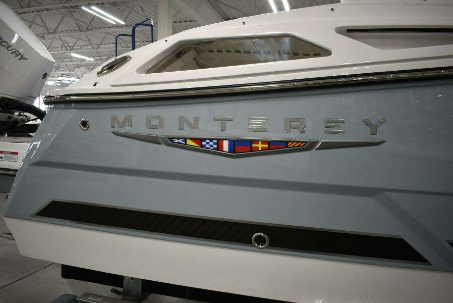 28ft Monterey Yacht For Sale