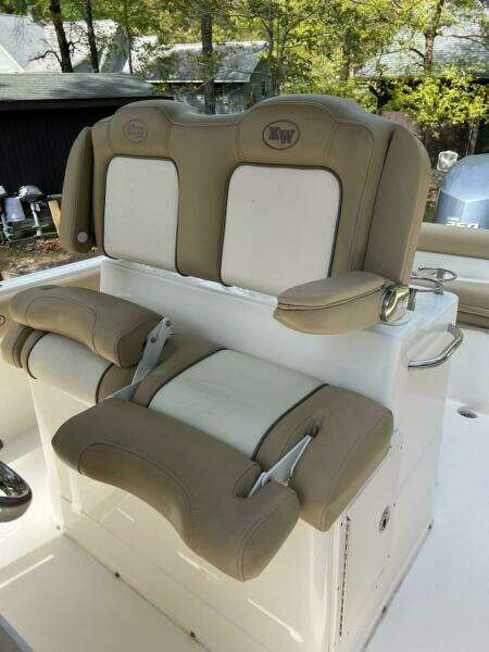 009 IDK Control Seating