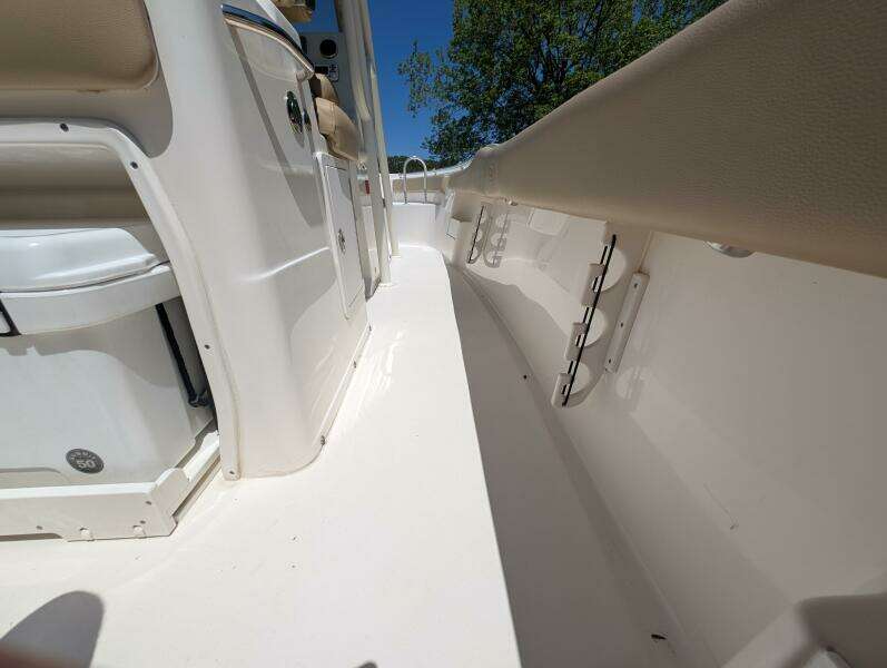032 Starboard Walkway