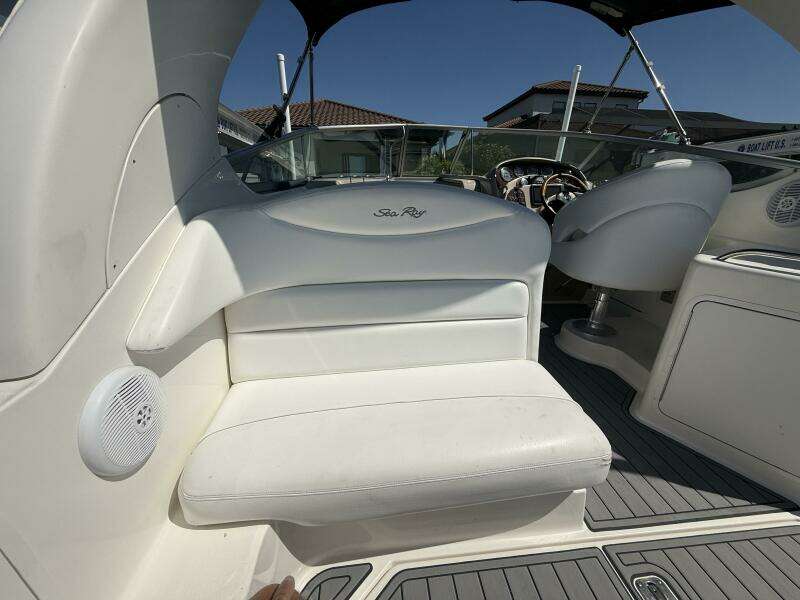 Mist T Time 28ft Sea Ray Yacht For Sale