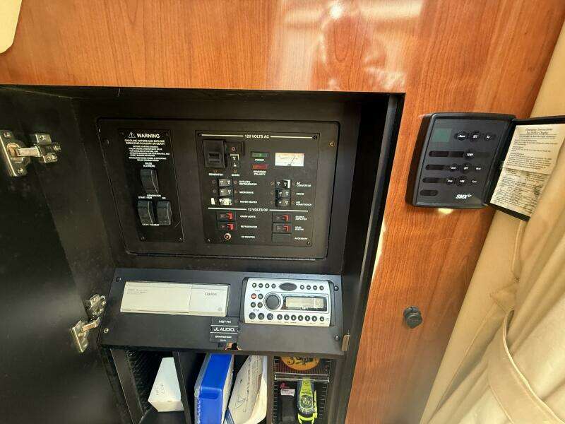 Mist T Time 28ft Sea Ray Yacht For Sale