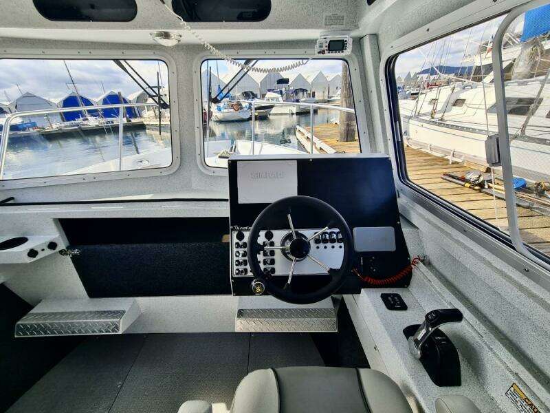 28ft KingFisher Yacht For Sale