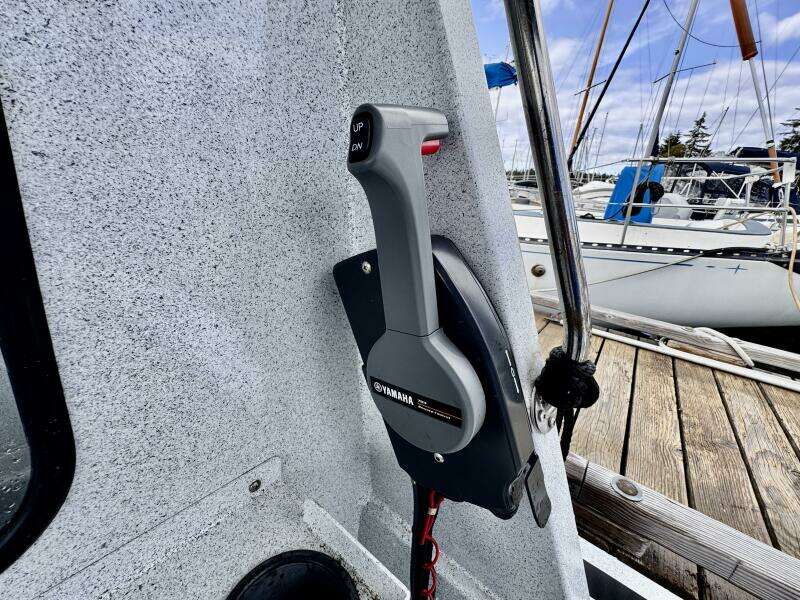 28ft KingFisher Yacht For Sale