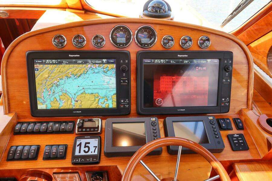 Sea Dog 43ft Hinckley Yacht For Sale
