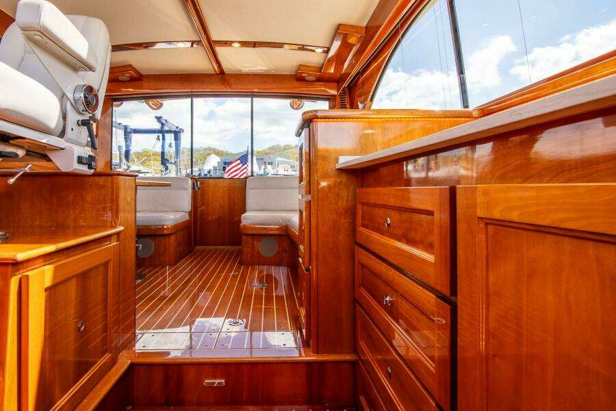 Sea Dog 43ft Hinckley Yacht For Sale