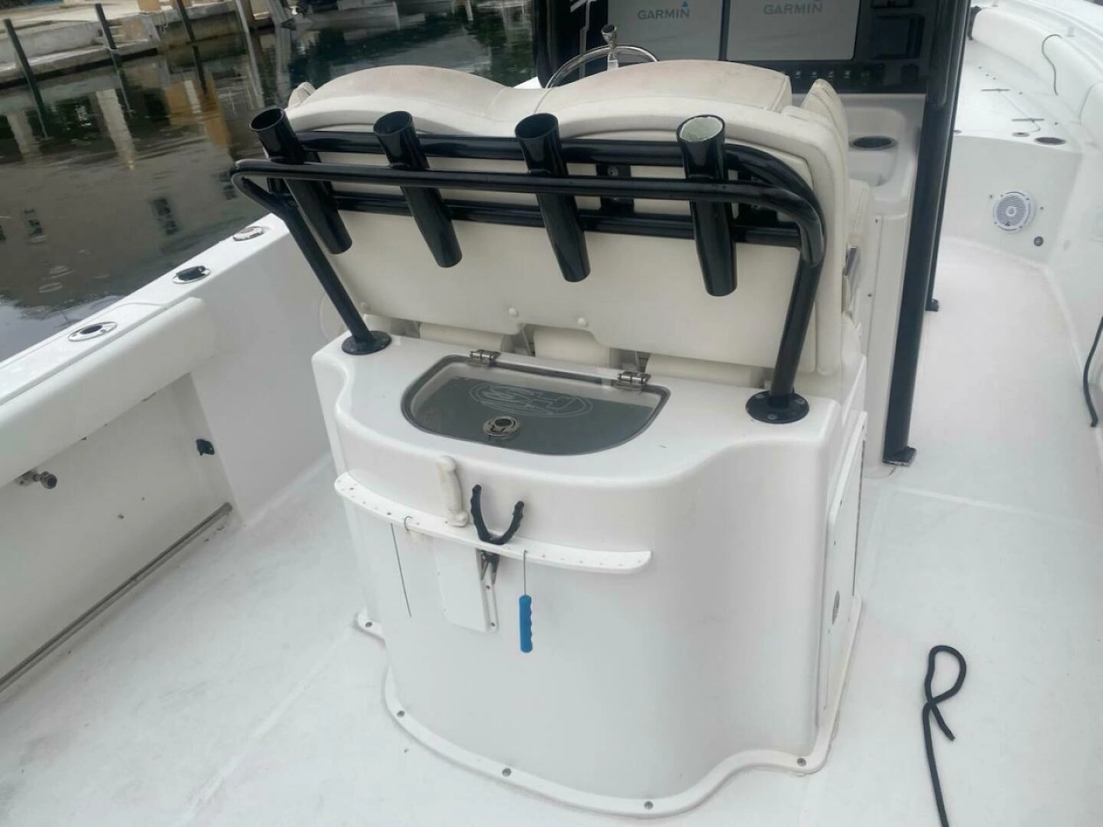 2018 Sea Hunt Gamefish 27