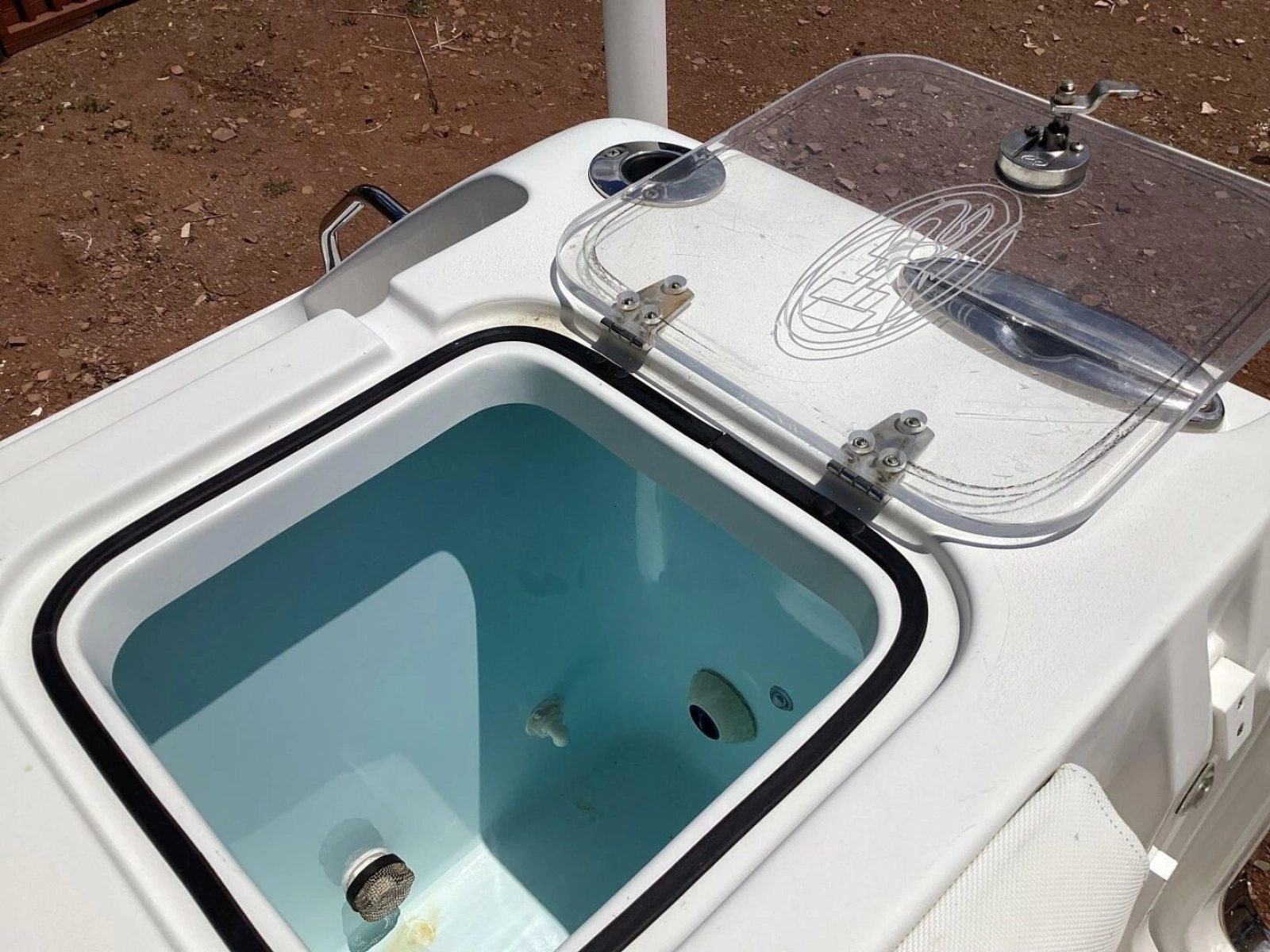 2018 Sea Hunt Gamefish 27
