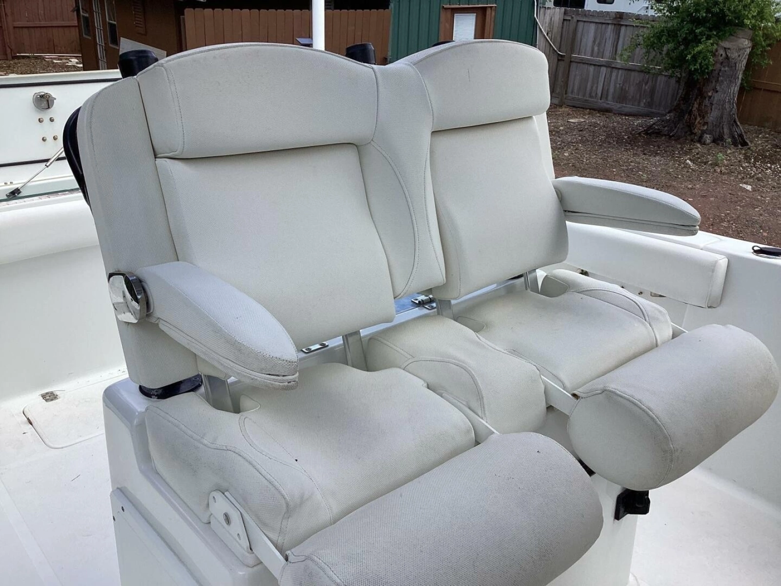 2018 Sea Hunt Gamefish 27
