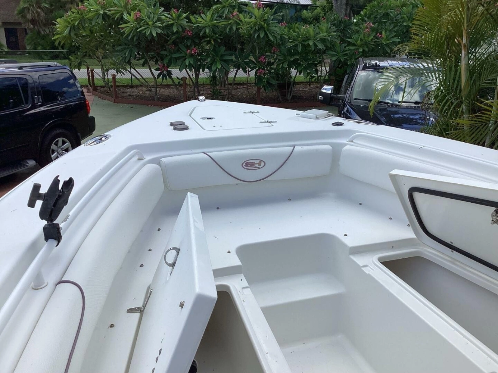 2018 Sea Hunt Gamefish 27