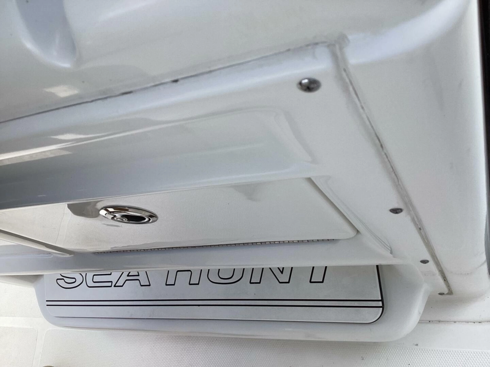 2018 Sea Hunt Gamefish 27