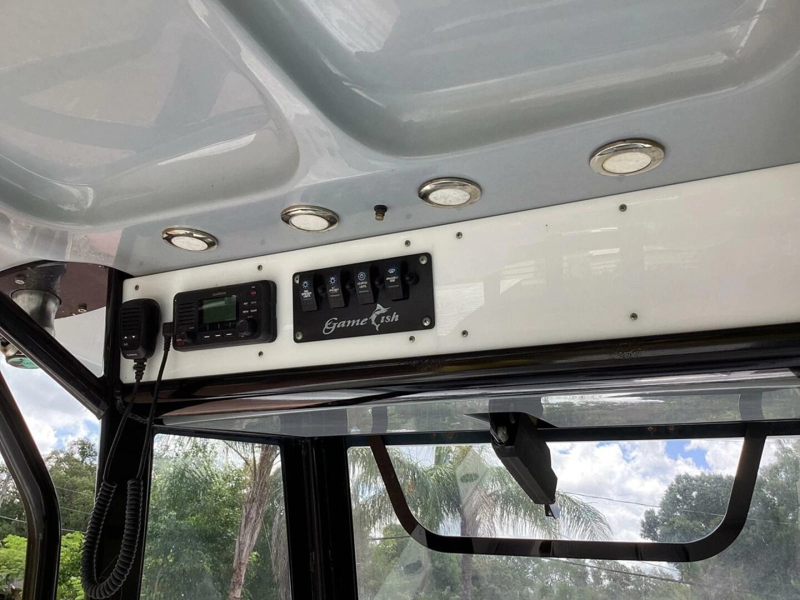2018 Sea Hunt Gamefish 27