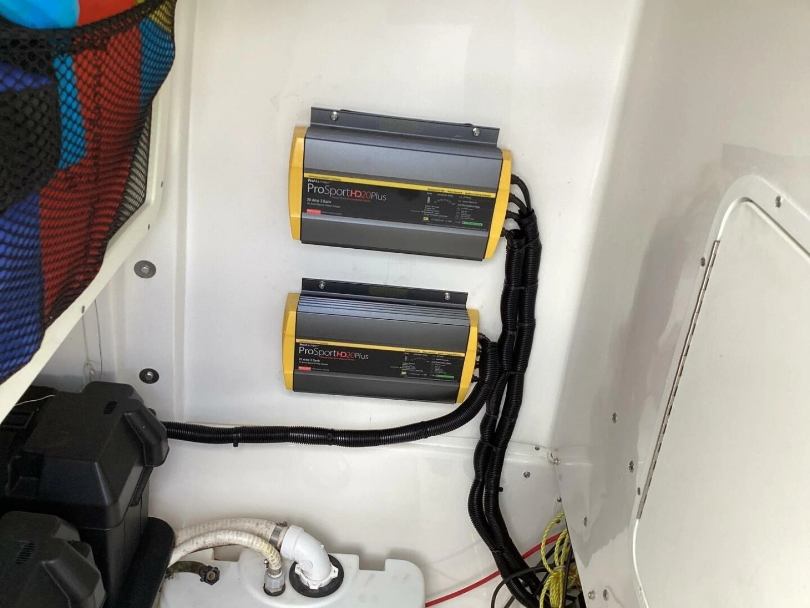 2018 Sea Hunt Gamefish 27