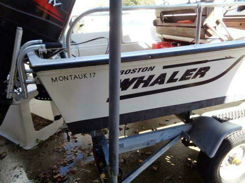 16ft Boston Whaler Yacht For Sale