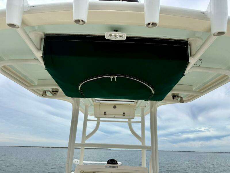 2019 Young Boats 27 - Helm/ Electonics 