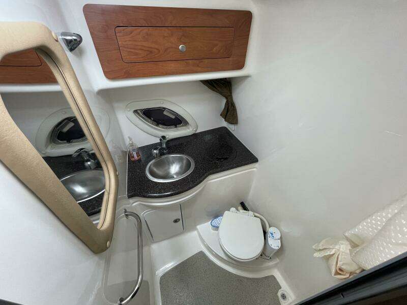 Valentine 31ft Rinker Yacht For Sale