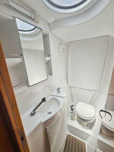 2005-fountaine-pajot-highland-power-9758386-20250414120242673-1_XLARGE.jpg