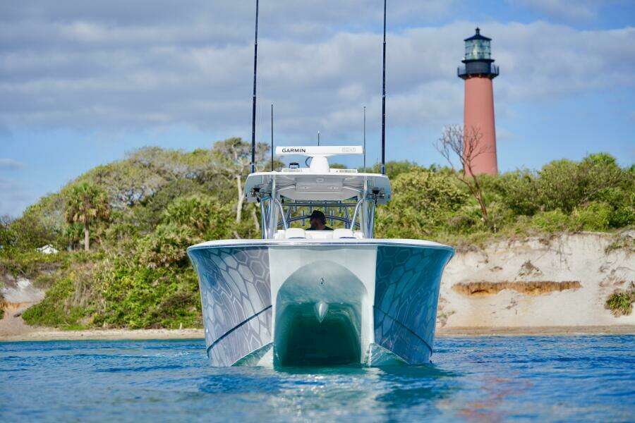 41ft SeaHunter Yacht For Sale