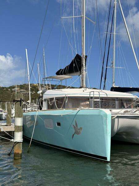 Zun Zun 39ft Lagoon Yacht For Sale