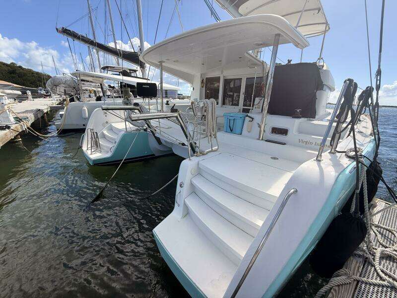 Zun Zun 39ft Lagoon Yacht For Sale