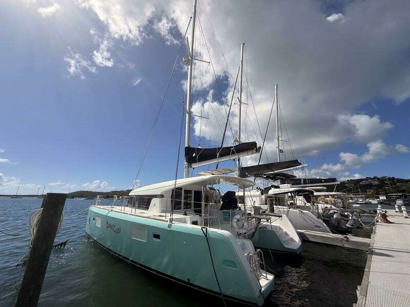 Zun Zun 39ft Lagoon Yacht For Sale