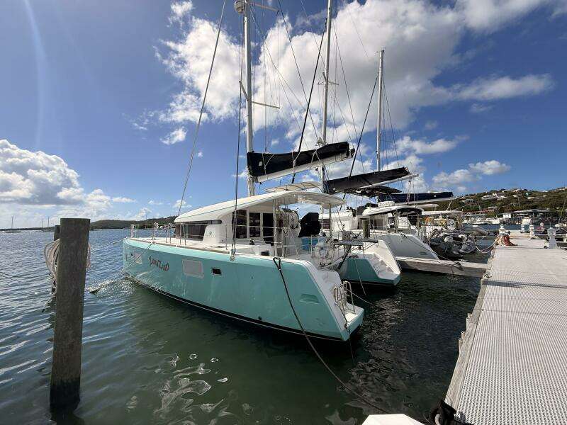 Zun Zun 39ft Lagoon Yacht For Sale