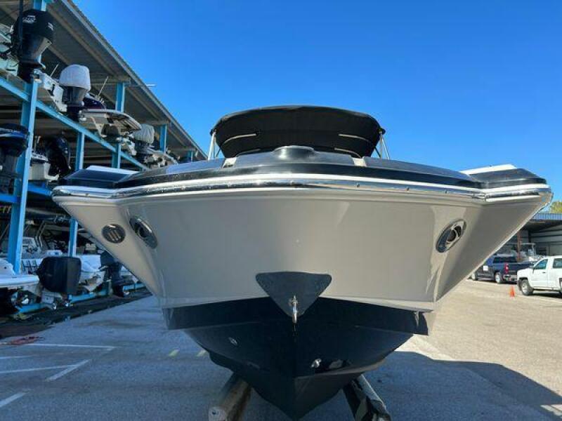 24' 2014 Chaparral 244 Sunesta