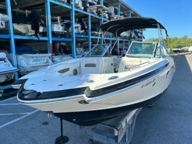 24' 2014 Chaparral 244 Sunesta