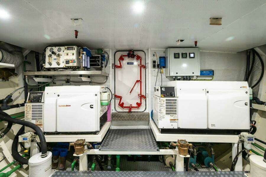 BLACK PEPPER 79ft Cantieri Di Lavagna Yacht For Sale