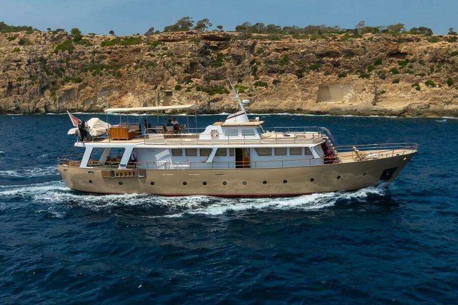 BLACK PEPPER 79ft Cantieri Di Lavagna Yacht For Sale