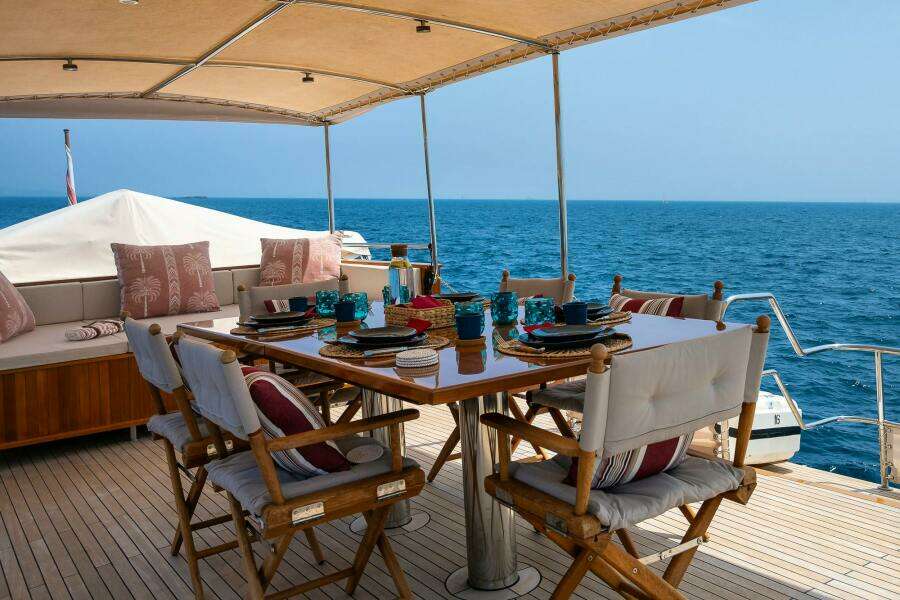 BLACK PEPPER 79ft Cantieri Di Lavagna Yacht For Sale