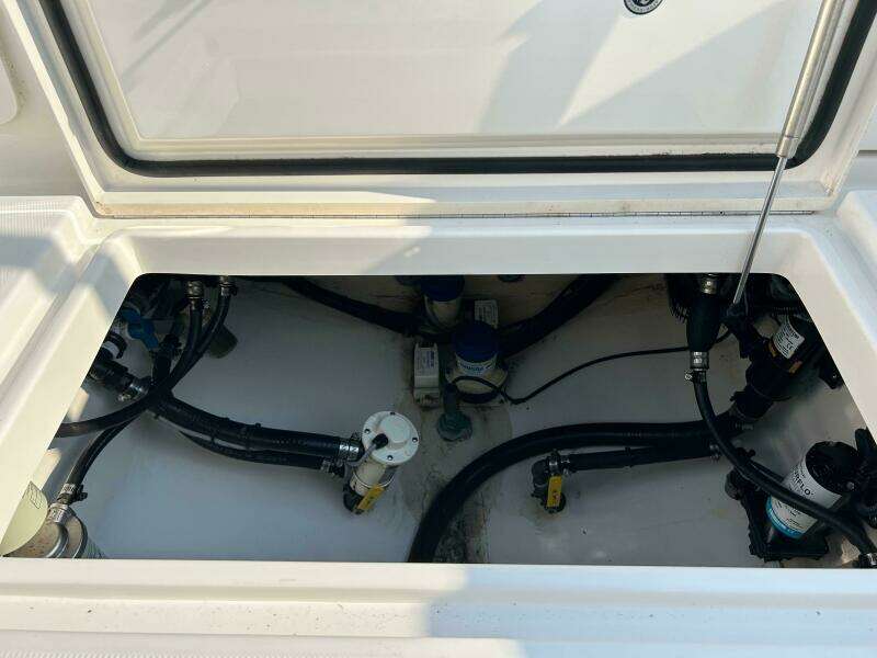Rendezvous 33ft Regulator Yacht For Sale