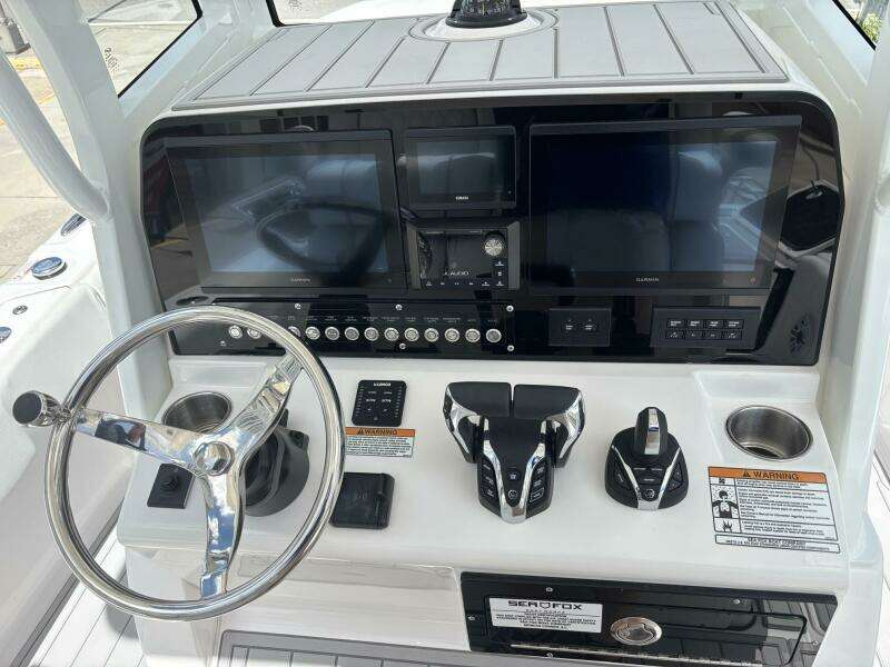 28ft Sea Fox Yacht For Sale