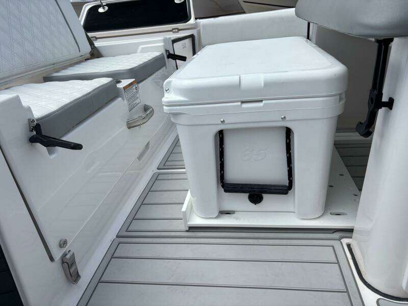 28ft Sea Fox Yacht For Sale