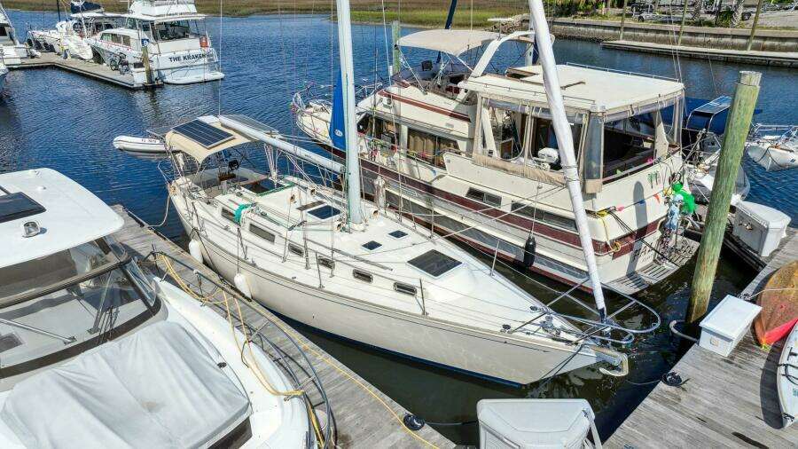 Sojourner  38ft Sabre Yacht For Sale
