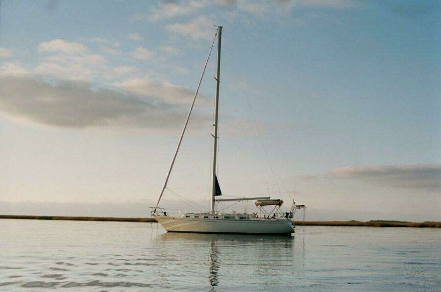 Sojourner  38ft Sabre Yacht For Sale