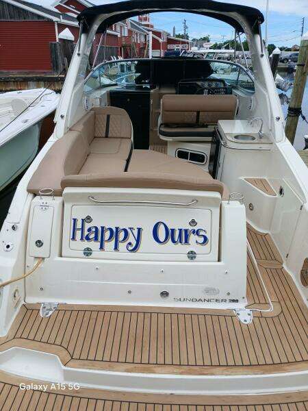 Happy Ours 28ft Sea Ray Yacht For Sale