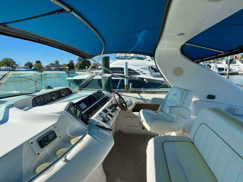 BUBBY S HIDEAWAY 45ft Sea Ray Yacht For Sale