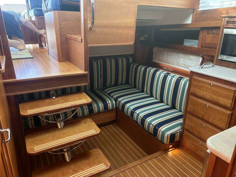 38ft Sabre Yacht For Sale